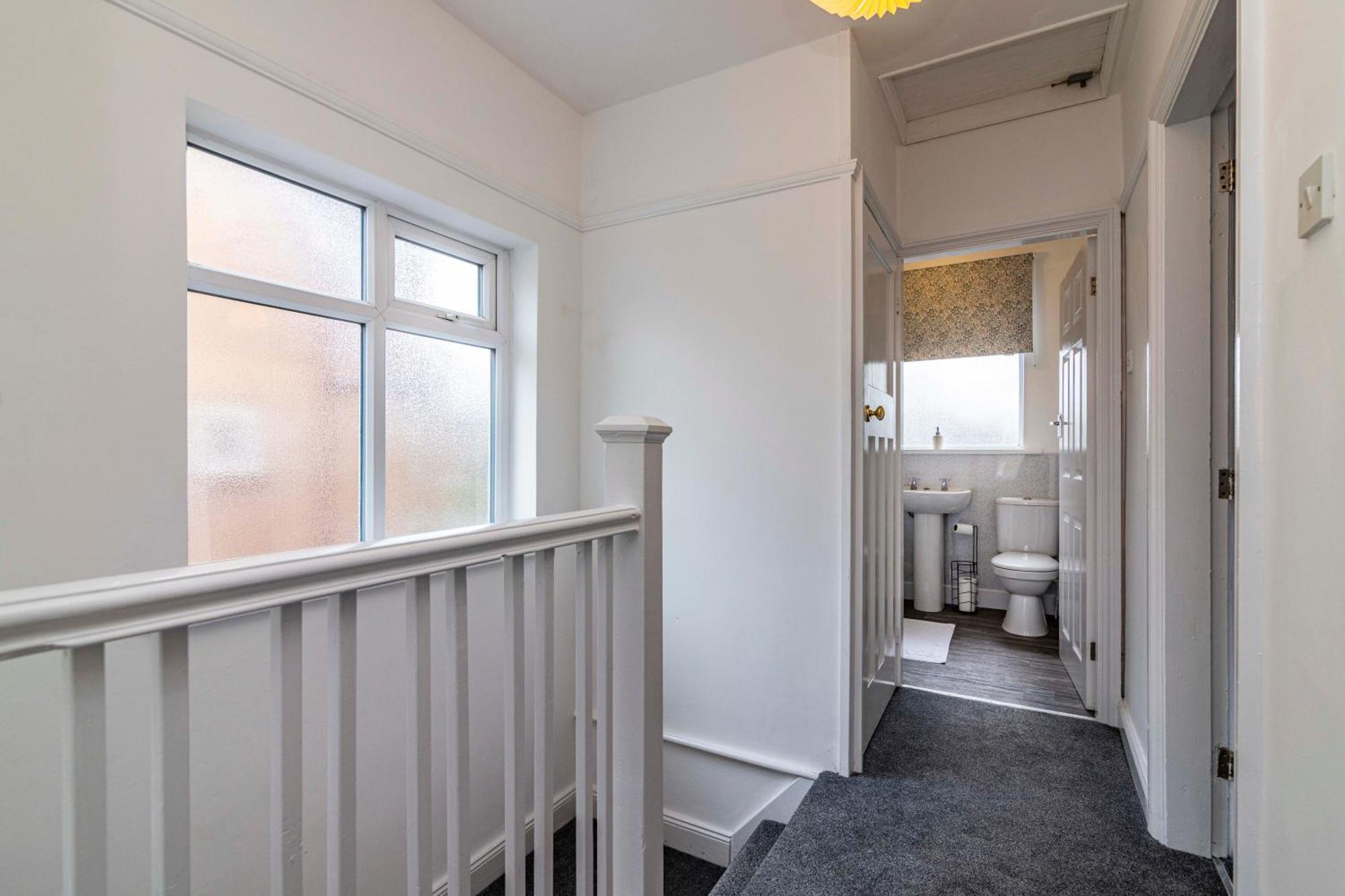 Lovely 4Bdr Home- Off Street Parking Sleeps 7 Nottingham Exterior foto